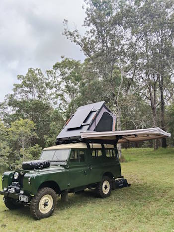 270 degree awning on a Series 2 Land Rover
