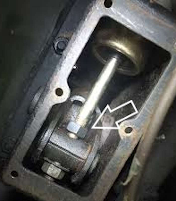 The push rod of a Master Brake Cylinder on a Series Land Rover