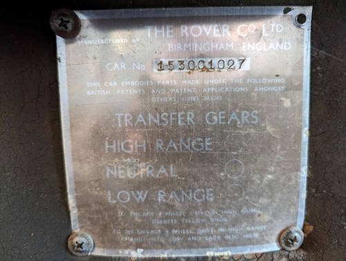 The Vehicle Registration Number (VRN) or Car Number of The Landy Rover 153001027