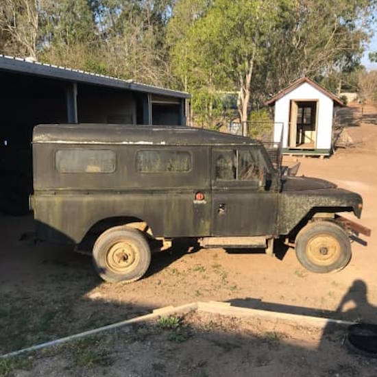 1960 Land Rover barn find after sitting in a field for 15 years