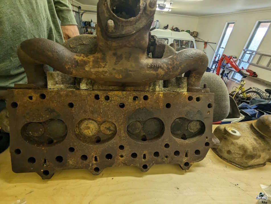 Corroded valve track alignment profile analysis
