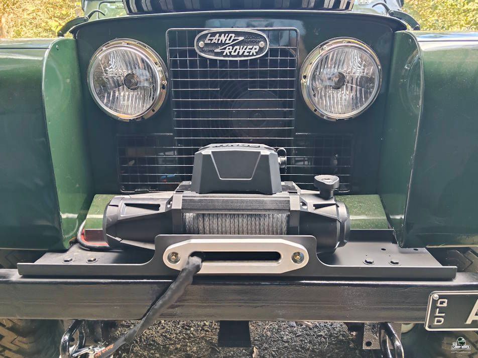 Winch system power connection parameters interface monitor screen